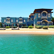 La Maison Bleue